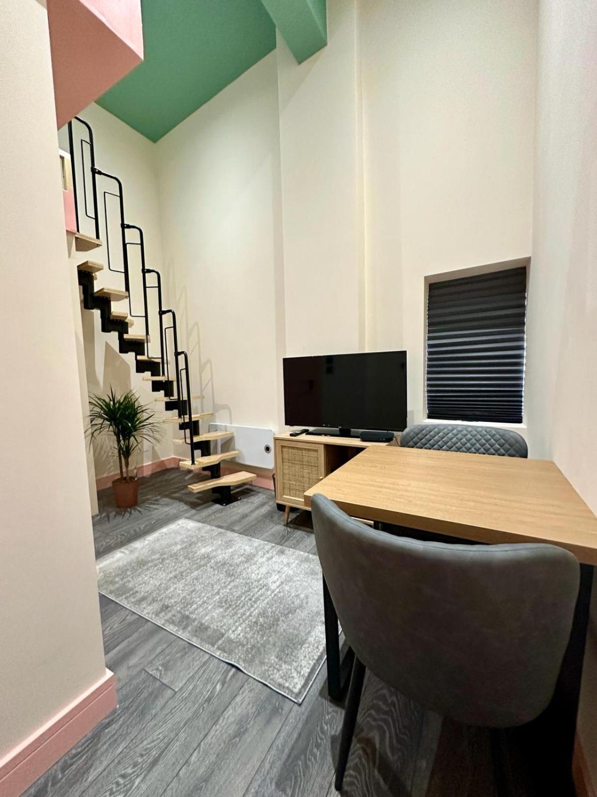 Pensión Cozy En-suite Loft In Trendy Local Londres