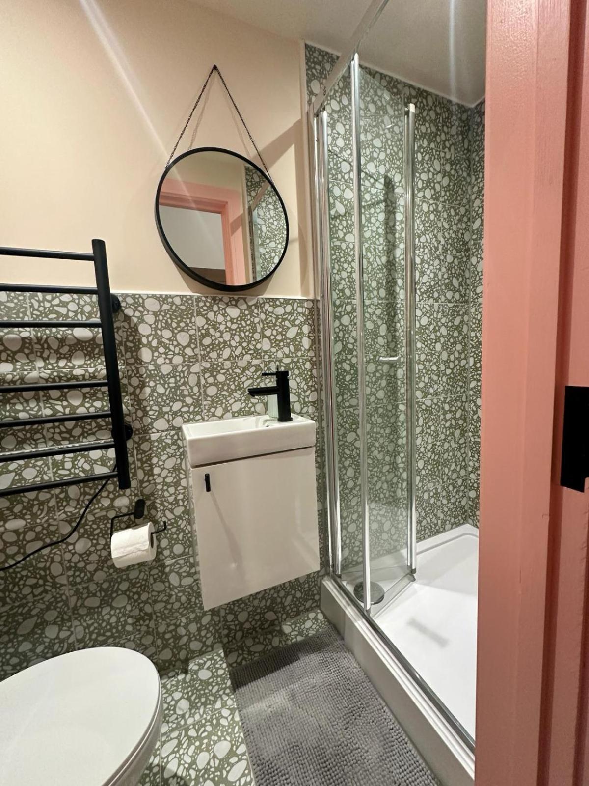 Pensión Cozy En-suite Loft In Trendy Local *